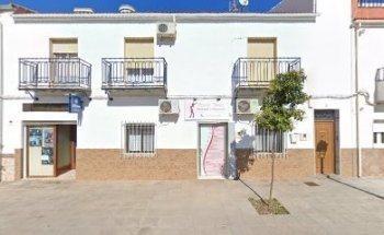 Paula Torres, Fisioterapia y Osteopatía.