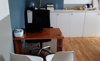 Sara Luetchford - Altalena McKenzie Clinic