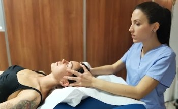 Dott.ssa Lucia Salani Osteopatia e Medicina Cinese