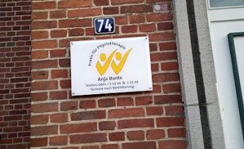 Frau Anja Bunte